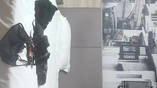 娇妻 雪白 呻吟-美女学生妹子是男友的乖母狗，戴着狗炼项圈乖乖让男友无套抽插~