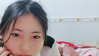 自拍无码精品在线观看-深谷で田植えをする稲作農家の巨乳嫁 観月しおり的的!